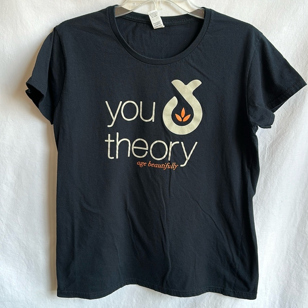 You Theory Age Beautifully black cap sleeve tee, size L
